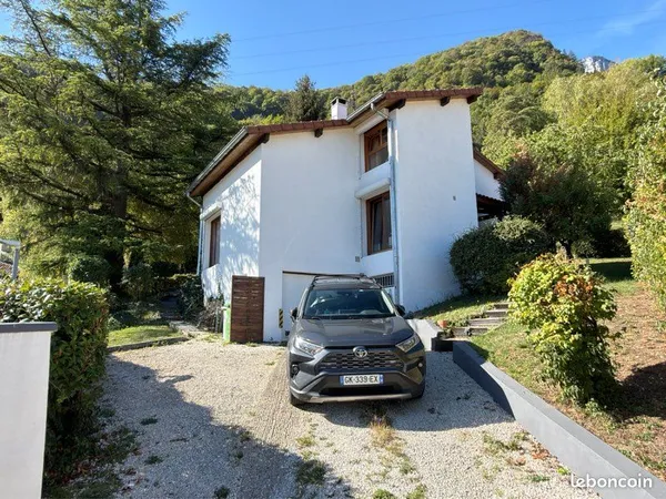 Maison 130 m2 dans la verdure