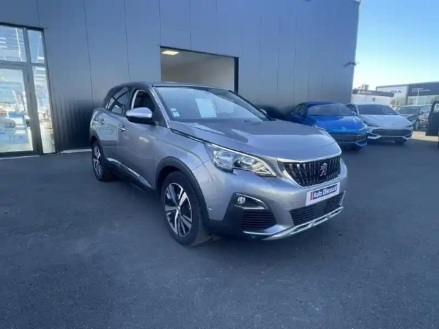 Peugeot 3008 puretech 130ch s&amp;s bvm6 — photo 3