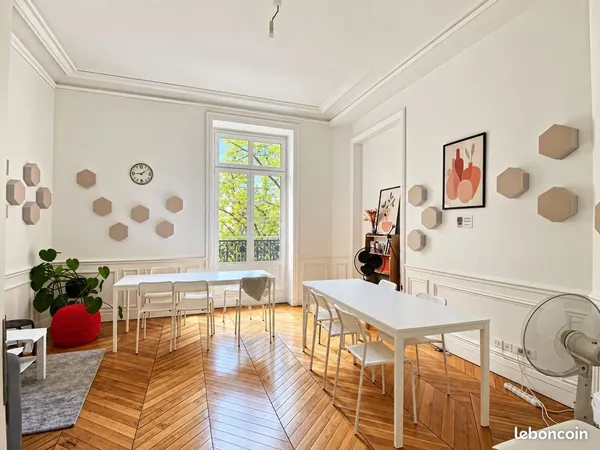Bureaux 275 m²