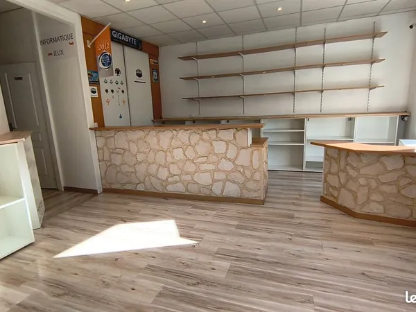 à vendre - murs commerciaux avec appartement en duplex - secteur gouvieux