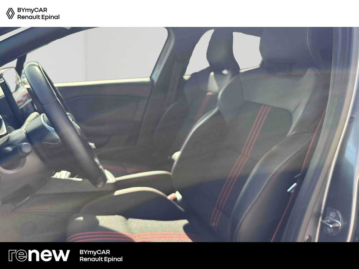 Renault Clio TCe 140 — photo 11