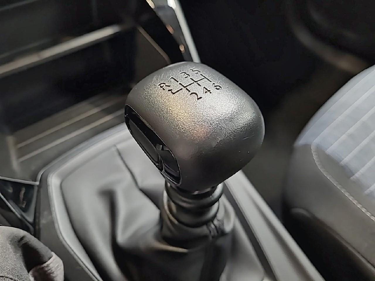 Peugeot 208 bluehdi 100 s&s bvm6 premium — photo 20