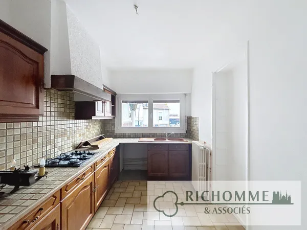 Appartement T3 rénové avec stationnement - Secteur Neufchâtel