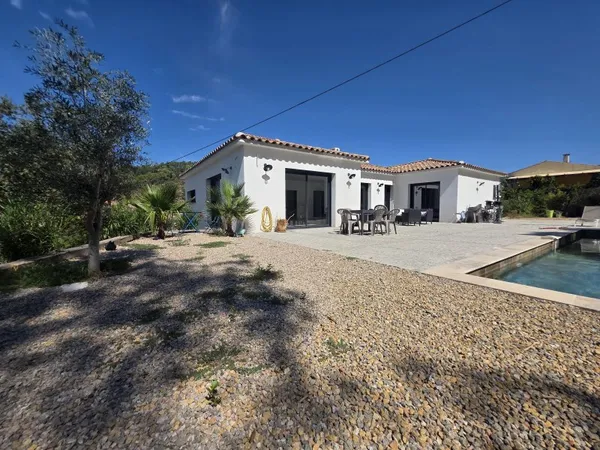 EXCLUSIVITÉ - VILLA CONTEMPORAINE  233m² --  piscine - garage 48m²