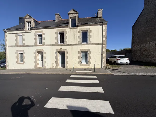 EXCLUSIVITÉ Charmante maison avec jardin et garage à Saint