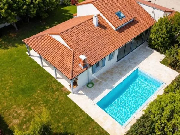 Maison 5 pièces 147 m²
