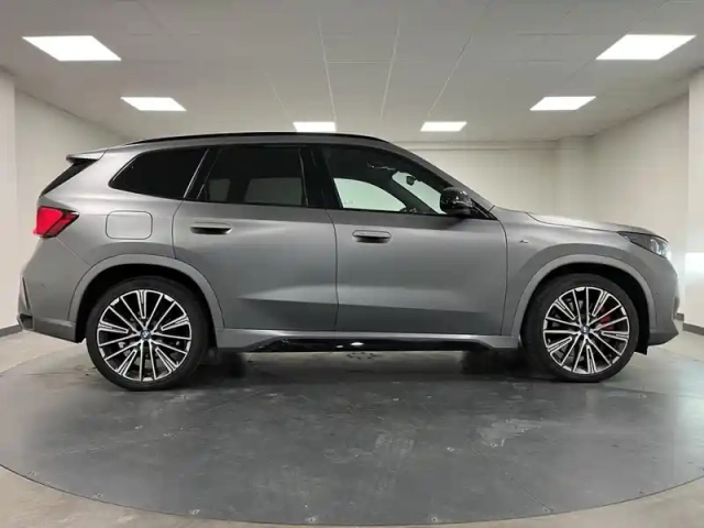 Bmw X1 xdrive30e 326ch m sport — photo 3