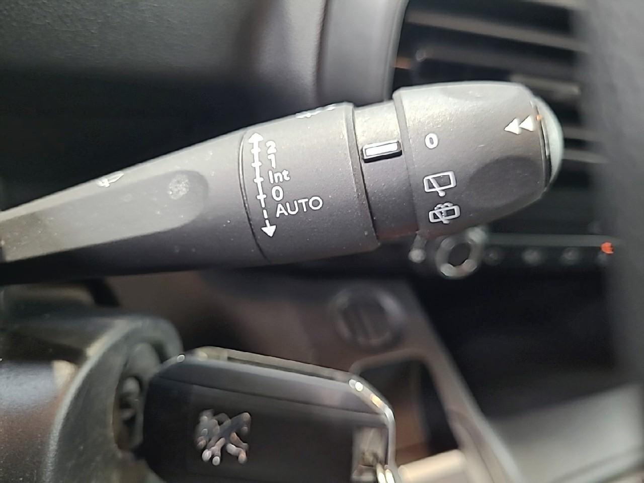 Peugeot Partner fourgon m 950 kg bluehdi 100 s&s bvm6 — photo 22