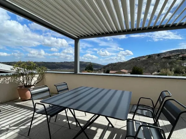 Appartement Loire Sur Rhone 4 pièce(s)