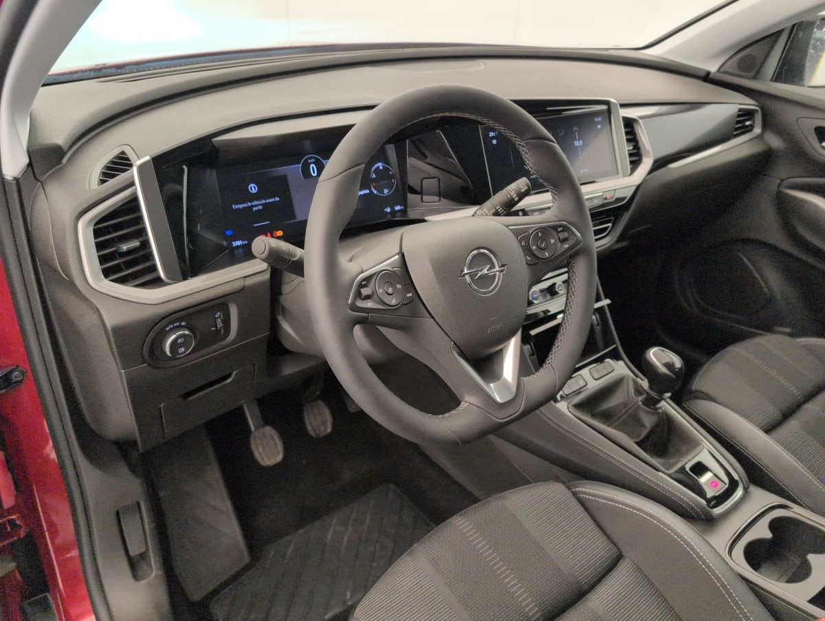 Opel Grandland — photo 14