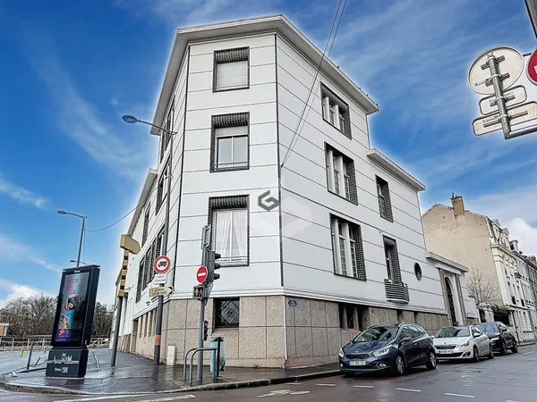 Appartement 6 pièces 77 m²