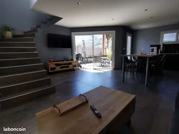 Maison rénovée avec extension récente - DPE B - Vue montagne - 134 m² - 3/4 chambres - Chapareillan