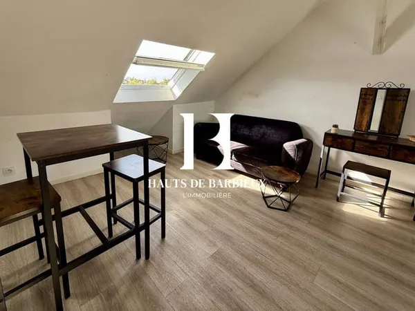 Studette 350 m²