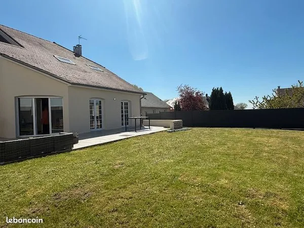 NOUVEAUTÉ en EXCLUSIVITÉ - Pavillon indépendant de standing sur sous-sol