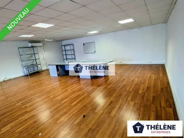 Local industriel 216 m²