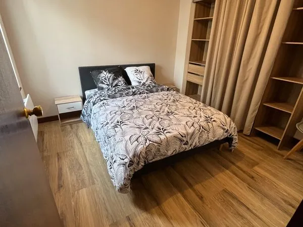 T2 MEUBLÉ ENTIEREMENT RÉNOVÉ 40 m² - SACRÉ-CŒUR - 2EME ETAGE - CALME