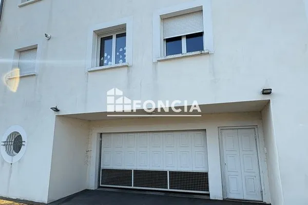 Stationnement Location La Buisse 120€