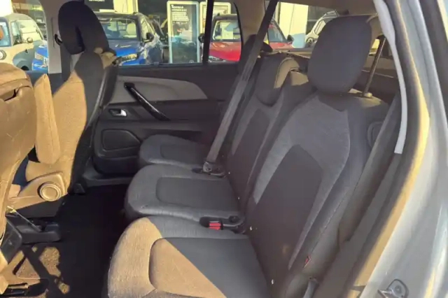 Citroën C4 grand  spacetourer bluehdi 130 s&amp;s bvm6 — photo 11