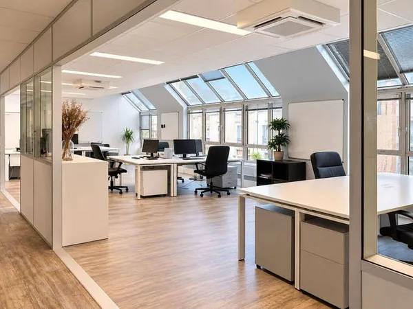 Bureaux 1360 m²