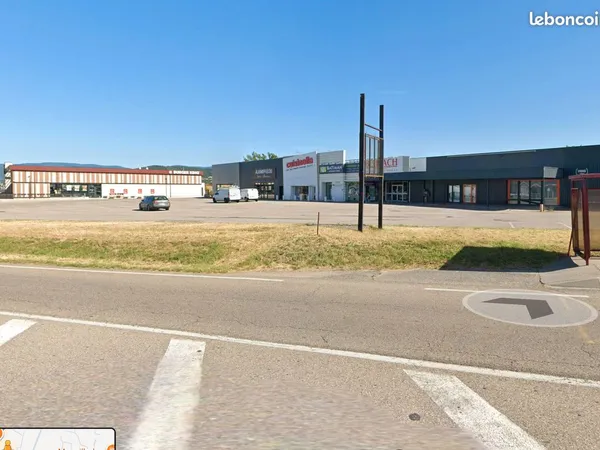 Implantation commerciale grande surface - davézieux