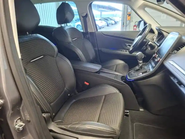 Renault Scenic grand  tce 160 energy edc — photo 14
