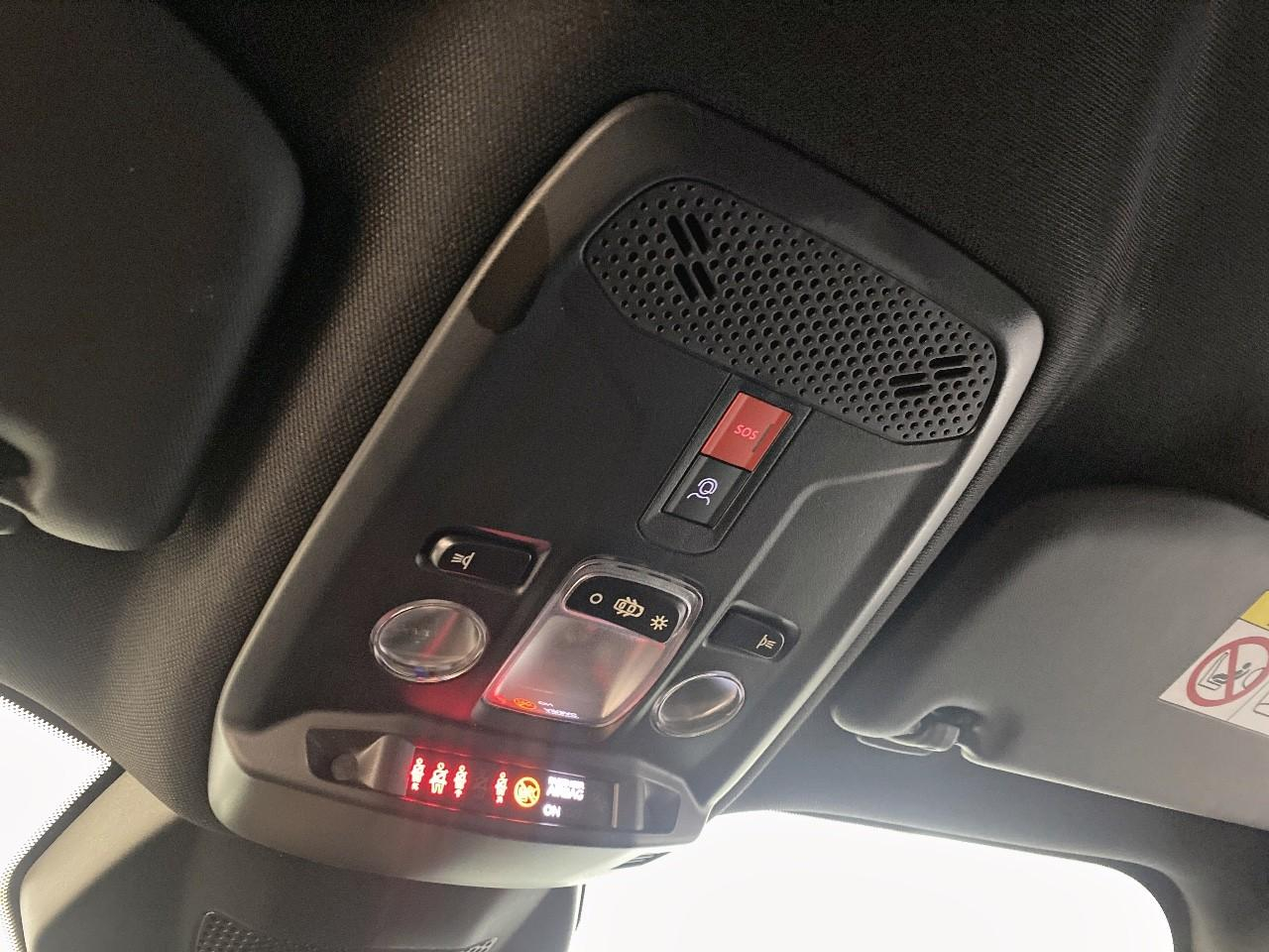Peugeot 2008 hybrid 145 ch e-dcs6 allure — photo 19