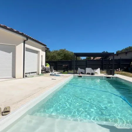 Maison plein pied avec piscine 2023