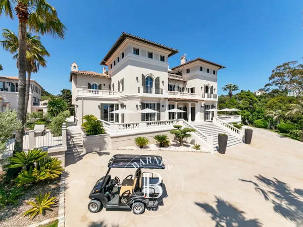 GOLFE DE SAINT-TROPEZ - GIGARO - 11 CHAMBRES - PISCINE - EVENEMENTS POSSIBLES