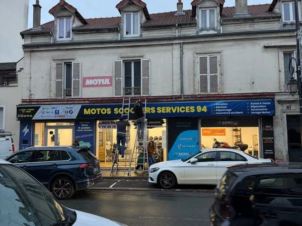 à saisir - garage scooters / motos à saint-maur - emplacement premium