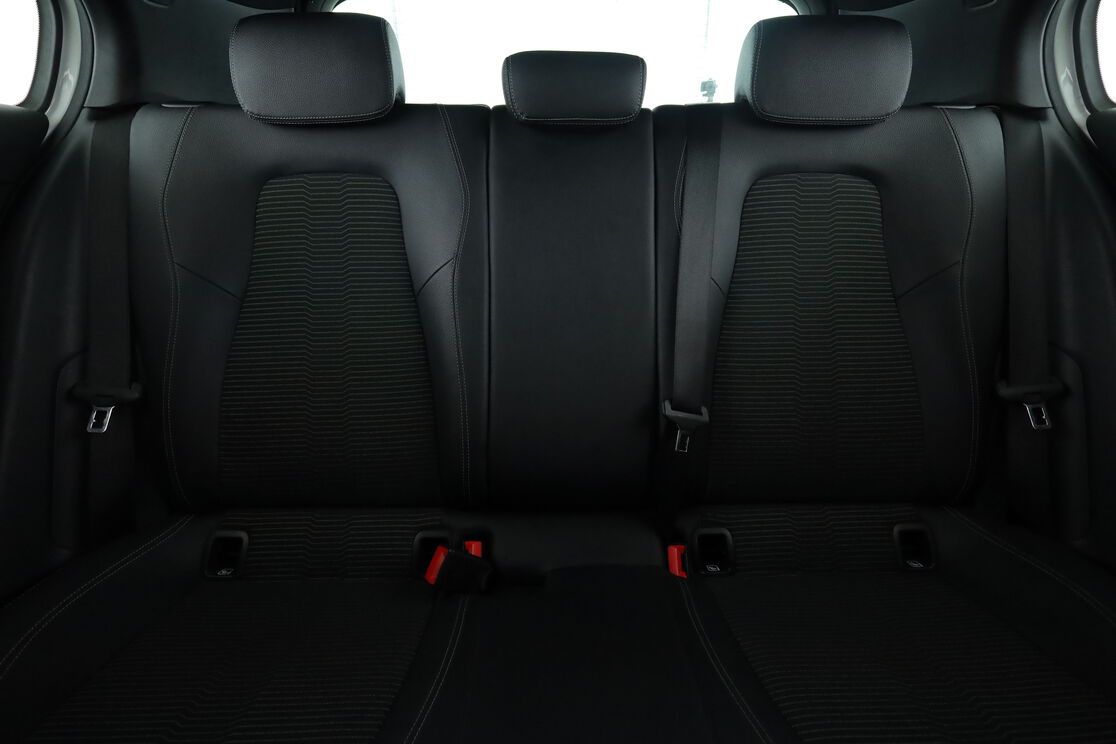 Mercedes-Benz Classe A 200 7G-DCT — photo 14