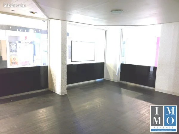 Local commercial 35 m² Bourges