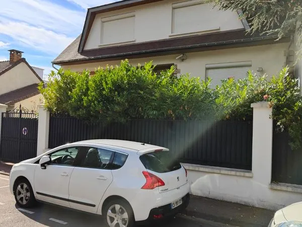 Grande maison meublée avec jardin