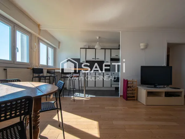 Appartement, 3 chambres, parking, vendu meublé.