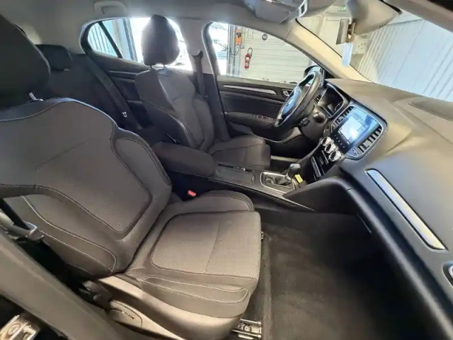 Renault Megane iv berline blue dci 115 edc — photo 10
