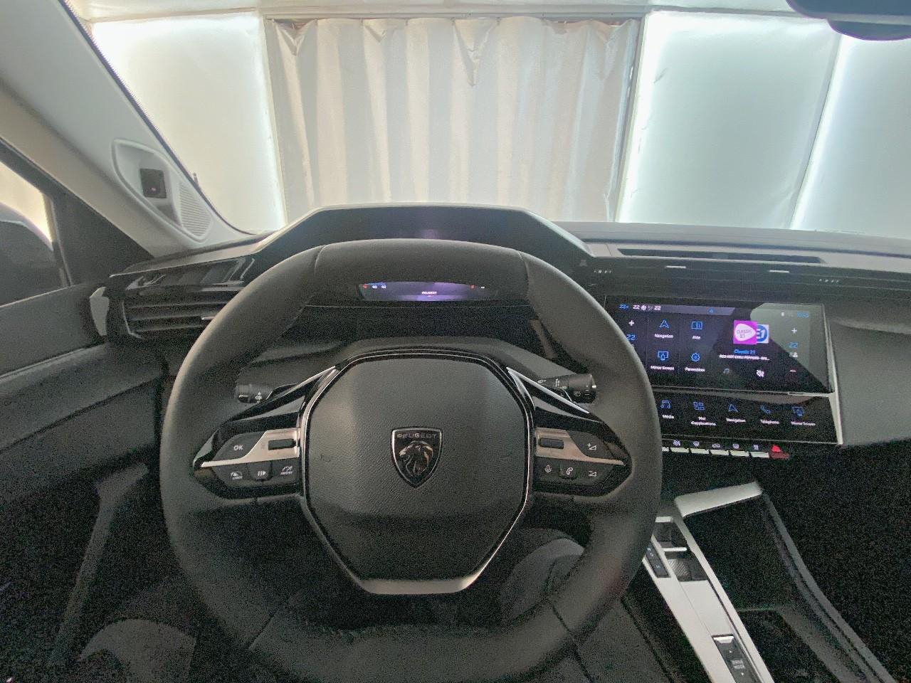 Peugeot 308 hybrid 145 e-dcs6 allure — photo 12