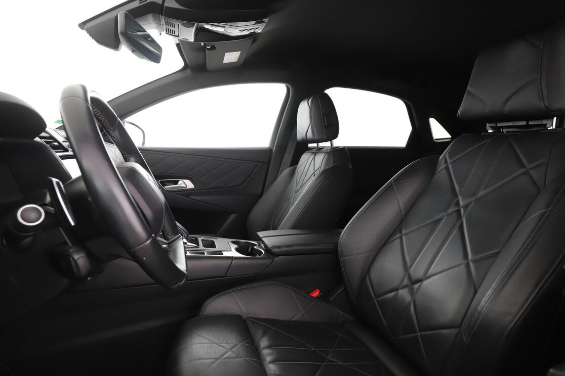 DS Automobiles DS7 Crossback 1.6 E-Tense So Chic — photo 9