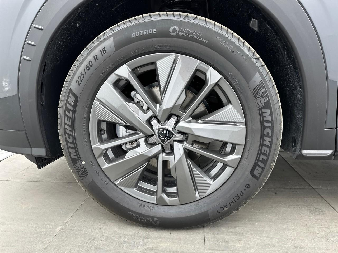 Peugeot 3008 hybrid 145 e-dcs6 allure — photo 14