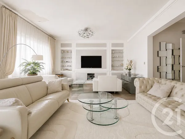 Appartement 4 pièces 128 m²