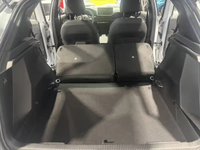 Peugeot 2008 electrique 50 kwh 136 ch — photo 99