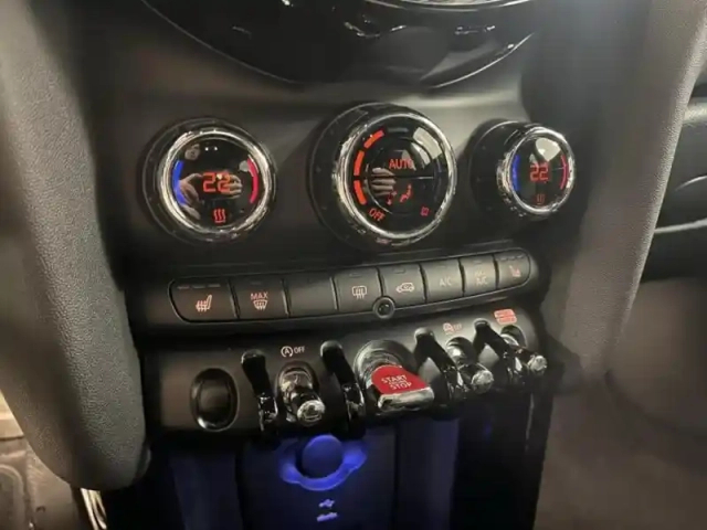 Mini Mini 5 portes cooper 136ch edition premium bva7 — photo 12