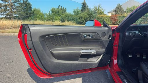Ford Mustang Fastback 5.0 V8 421 BVA - GT – 2015 – 144848 km – Essence – Boîte Manuelle — photo 35