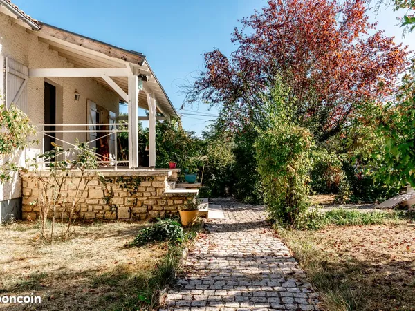 Maison rénovée 170 m² - Piscine - Terrain 2 800 m² - Coulounieix-Chamiers proche future polyclinique