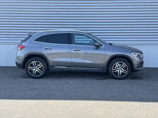 Mercedes Gla 200 progressive line — photo 6