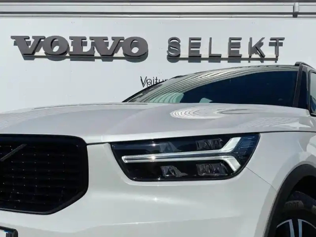 Volvo Xc40 t3 163ch r-design geartronic 8 — photo 15