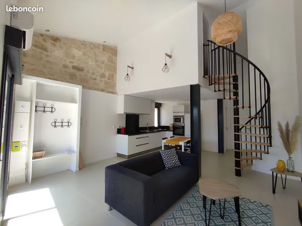 Appartement T3 meublée rénovée - 61 m² + terrasse & parking