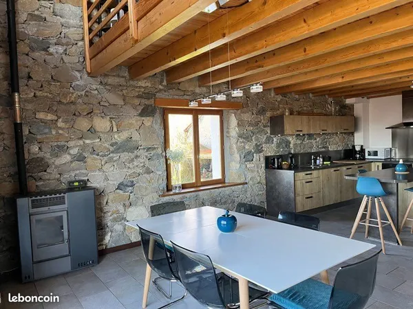 Triplex de 160m², de Pierres et de Bois avec vue sur Lac Léman