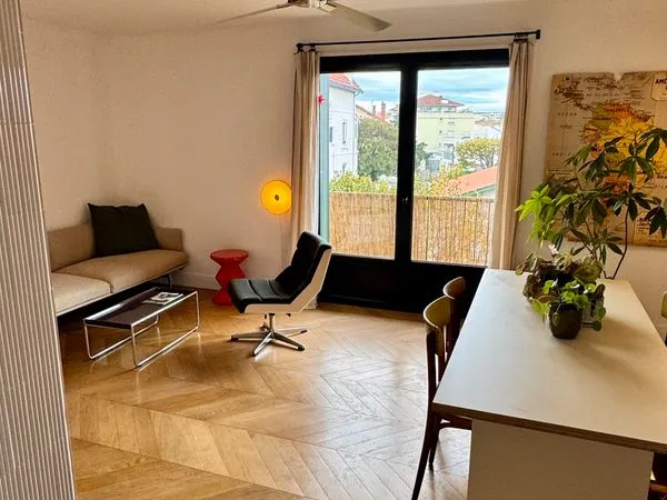 Appartement 3 pièces 70m2 + Box
