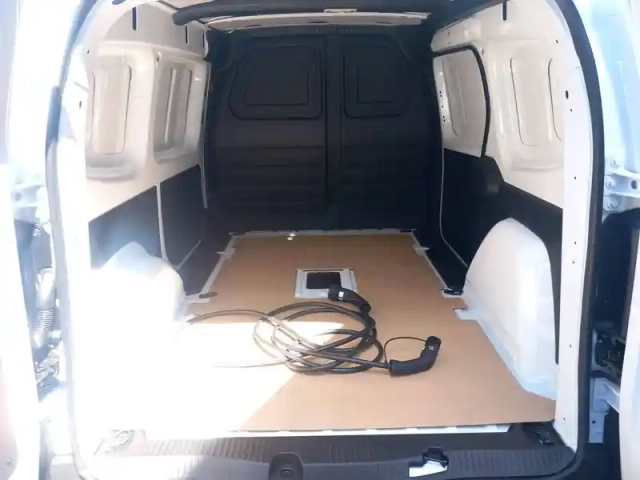 Renault Kangoo Van e-tech electrique fg tole l2 ac11 gsr2 — photo 30