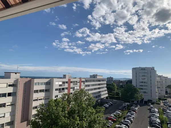 appartement dernier étage T4 traversant en viager occupé Carnon vue mer plein sud