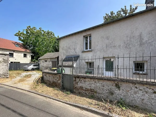 Maison divisée en 2 appartements - Idéal investisseur ou projet familial